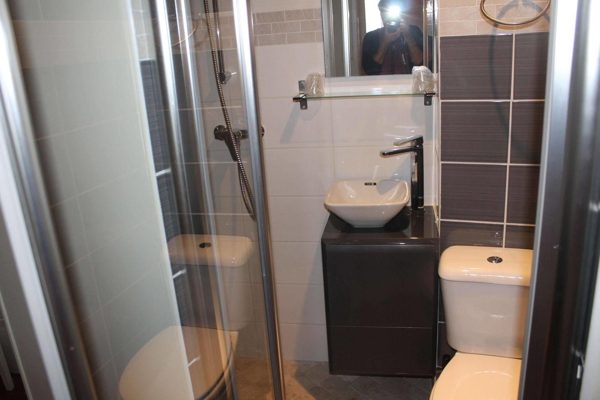 Hotel Des Moulins Allauch Bagian luar foto